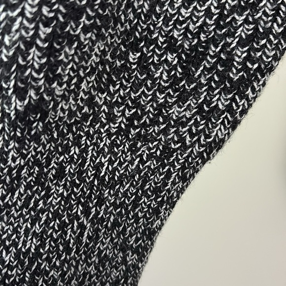 Athleta Switchback Pullover Sweater V Neck Wool Blend Black Marl Size M - Picture 8 of 11